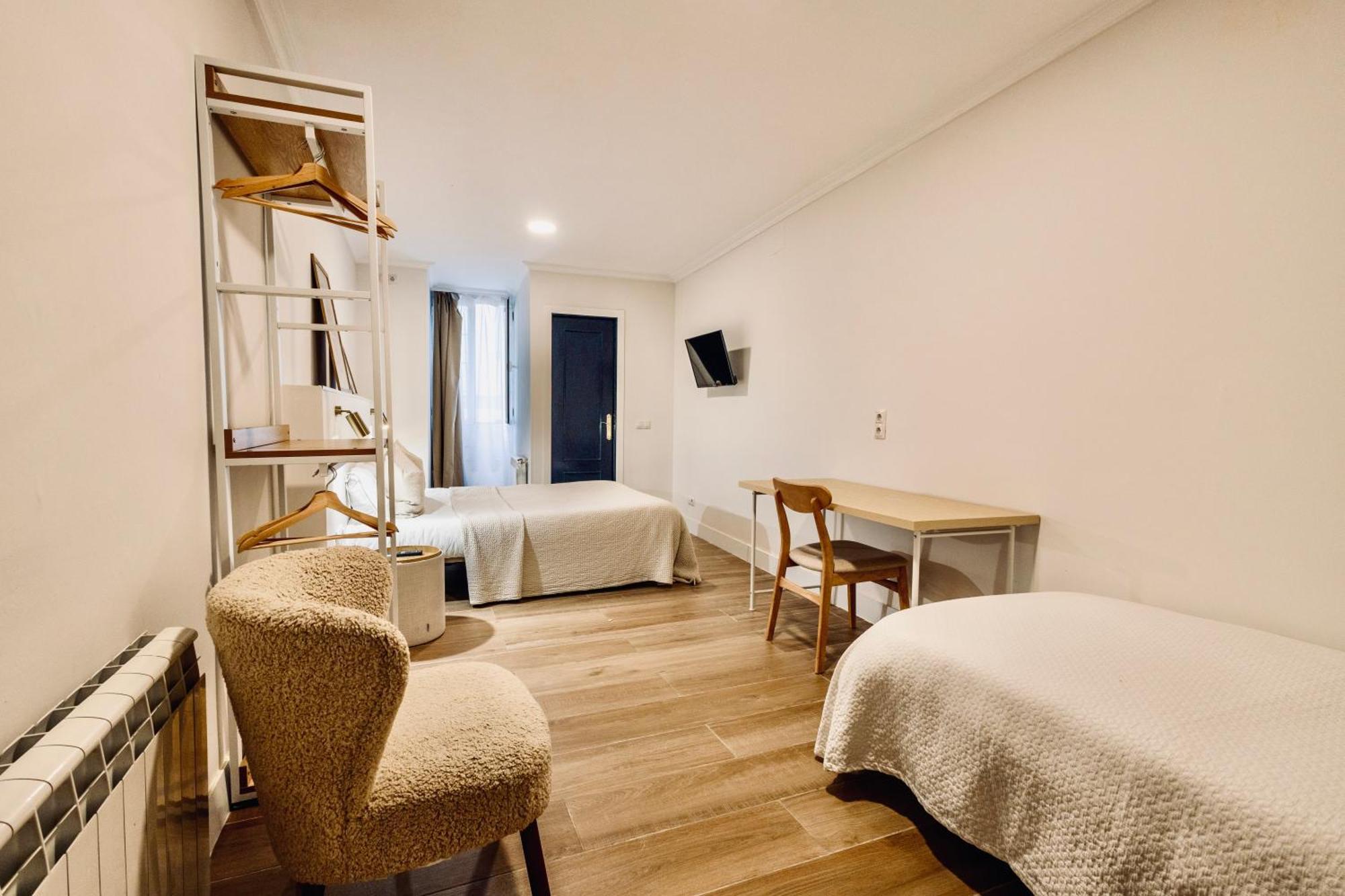 Miguel Angel Boutique Rooms - Puerta Del Sol — Photos 3